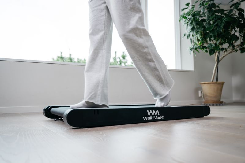 Walkingpad med vibrationstræning – 2-i-1 – ultralet
